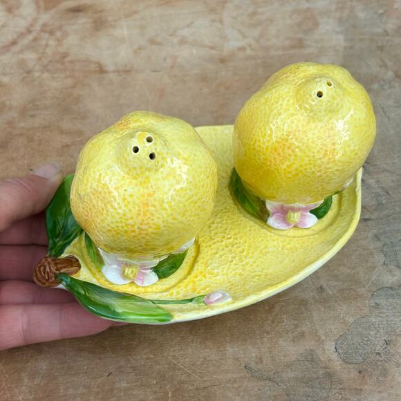 CornerRuby Lemon flower Salt and Pepper Shakers Yellow kitchen country kitsch